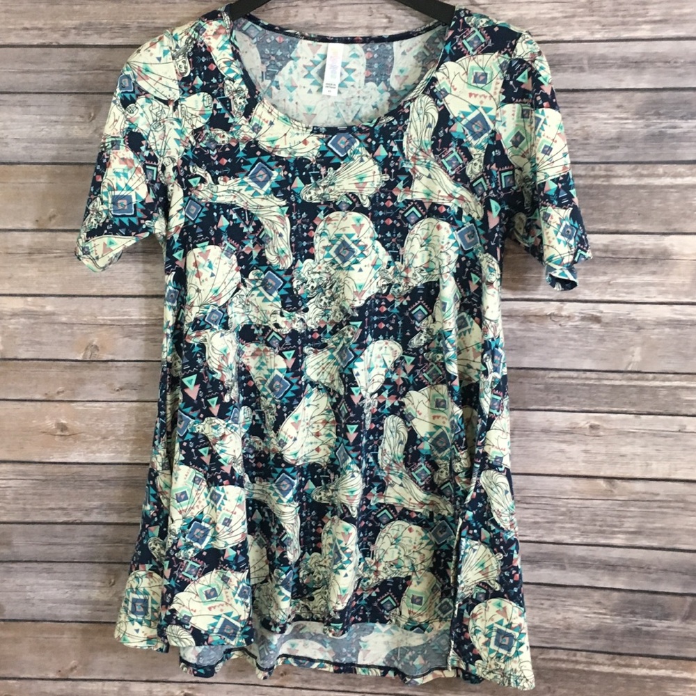 EUC LLR Disney Princess print, Perfect Tee